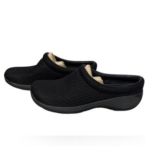 NWOT Merrell Q Form2 Breeze women’s 9 canvas slip on black clogs